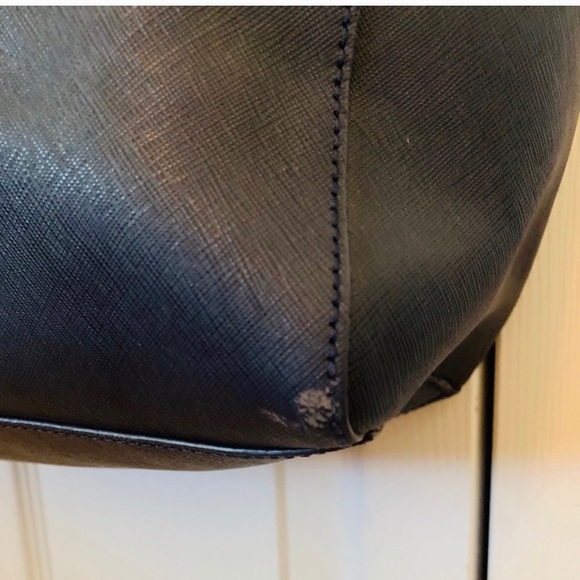 Tory Burch Large York Tote - Picture 5 of 7